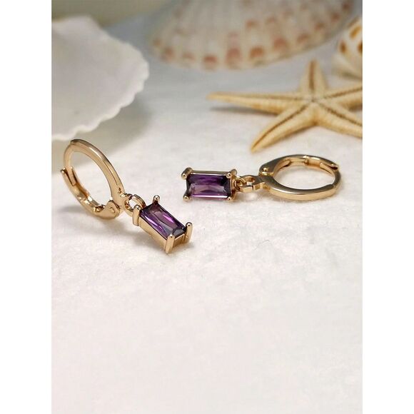 Emerald Cut Amethyst Purple Glass Earrings Dangle Drop Goldtone Delcate Feminine - Picture 1 of 6